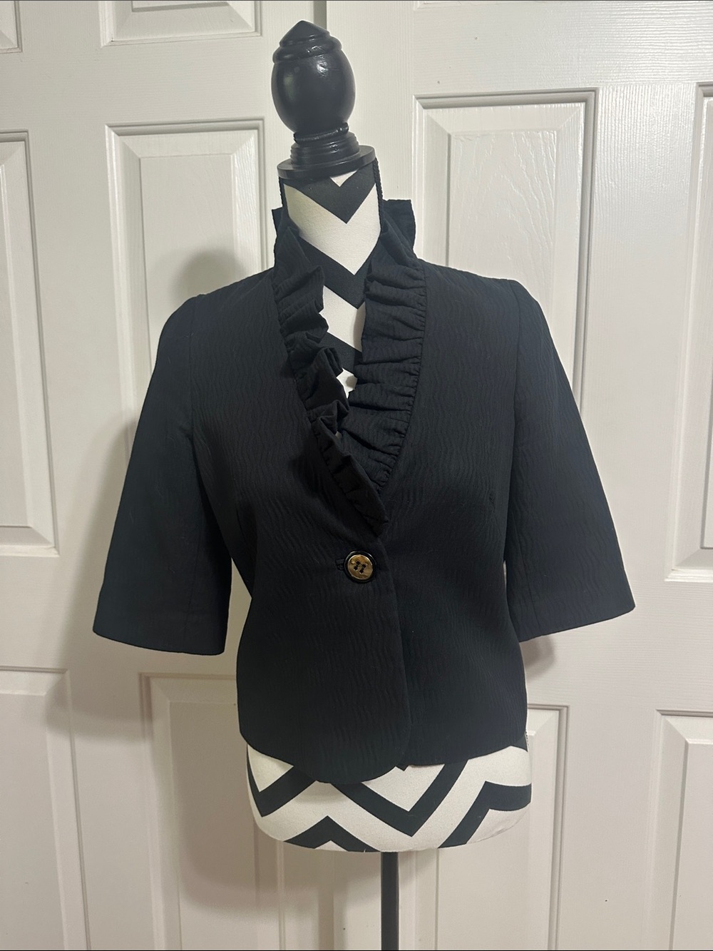 Milly Black Cropped 3/4 Sleeve Blazer
